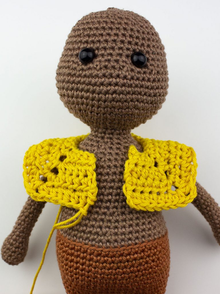 Jacke für Amigurumis häkeln - Häkelanleitung von CaroKunterbunt