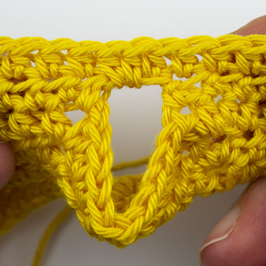 der Ärmel wird gebildet und später gehäkelt