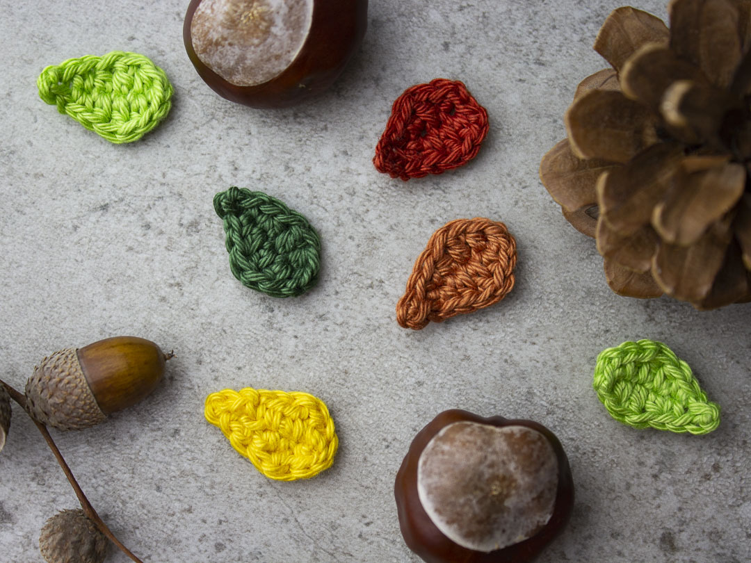 kleine Blätter häkeln - Häkelanleitung für Blatt Applikation