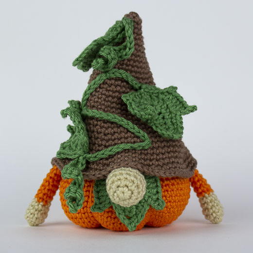 Kürbis-Wichtel Häkelanleitung von CaroKunterbunt